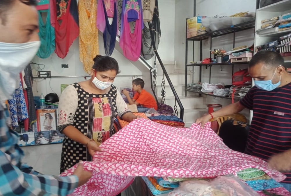 Covid Curfew in Uttarakhand: Market open today after Long Time But Business Man Not Happy Photos