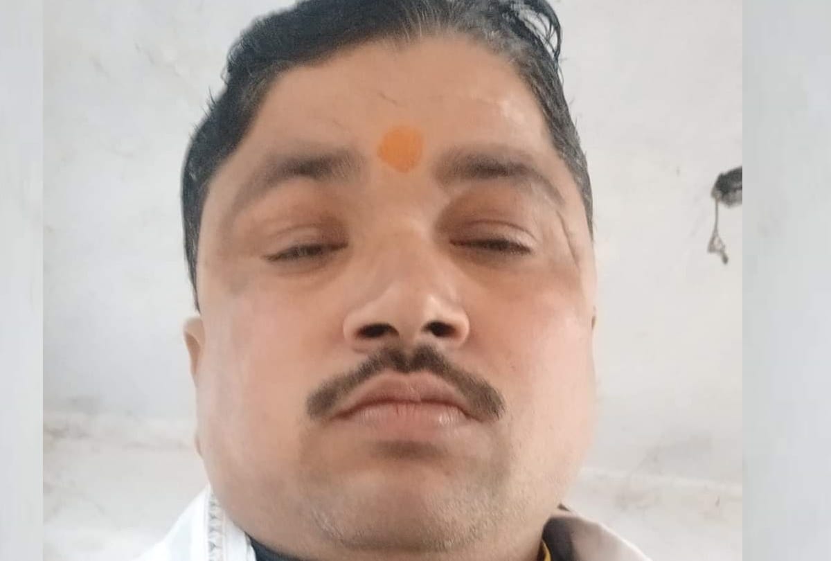 A man murdered in Sultanpur after a threat.