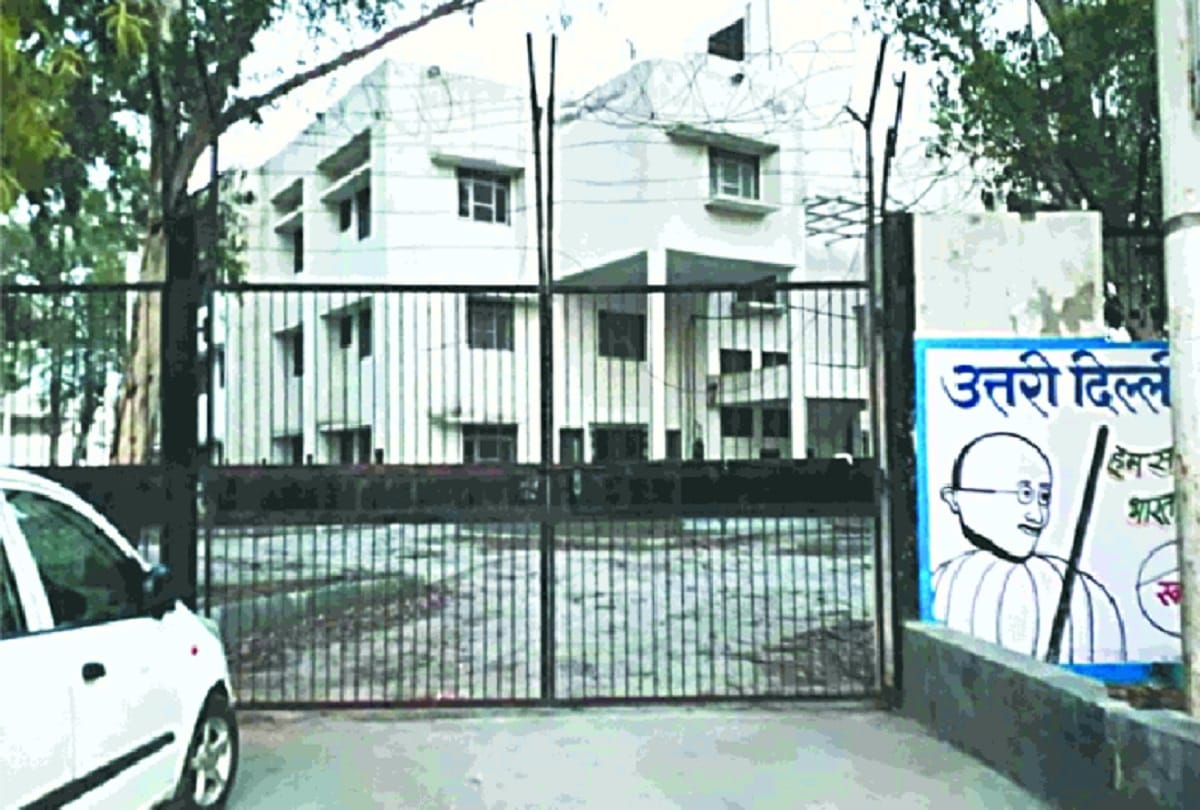 dispensary in qutubgarh village opened after four years