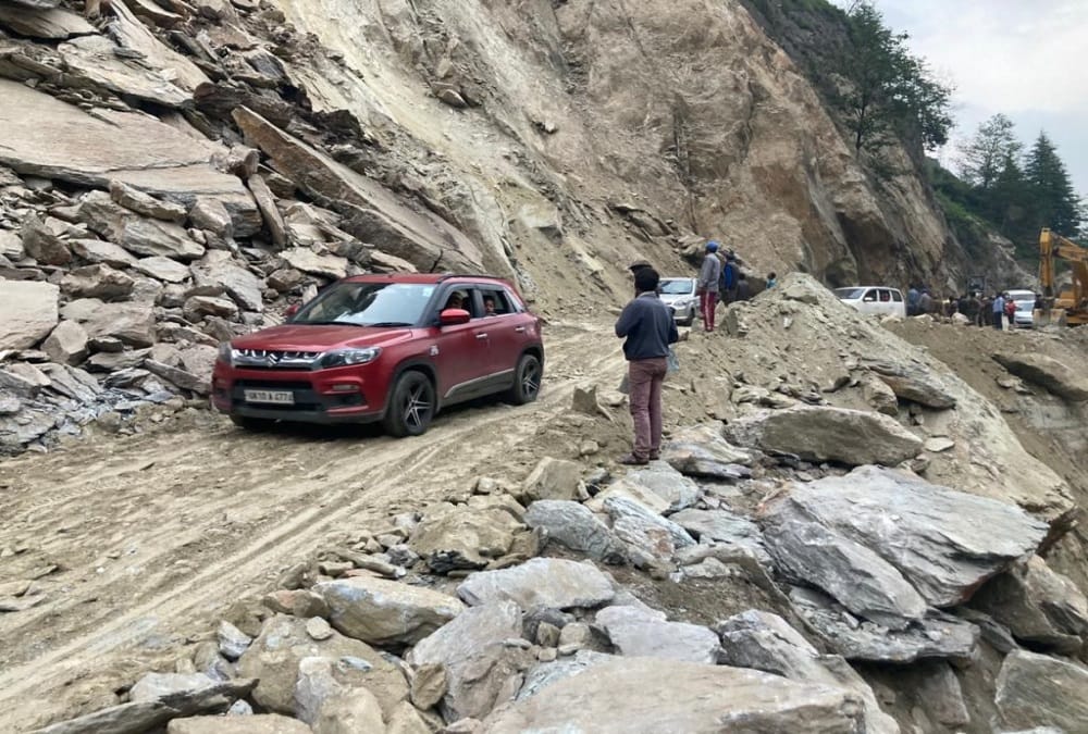 Uttarakhand weather updates: Gangotri Highway 20 Meter Road Collapse into River in Sunagar