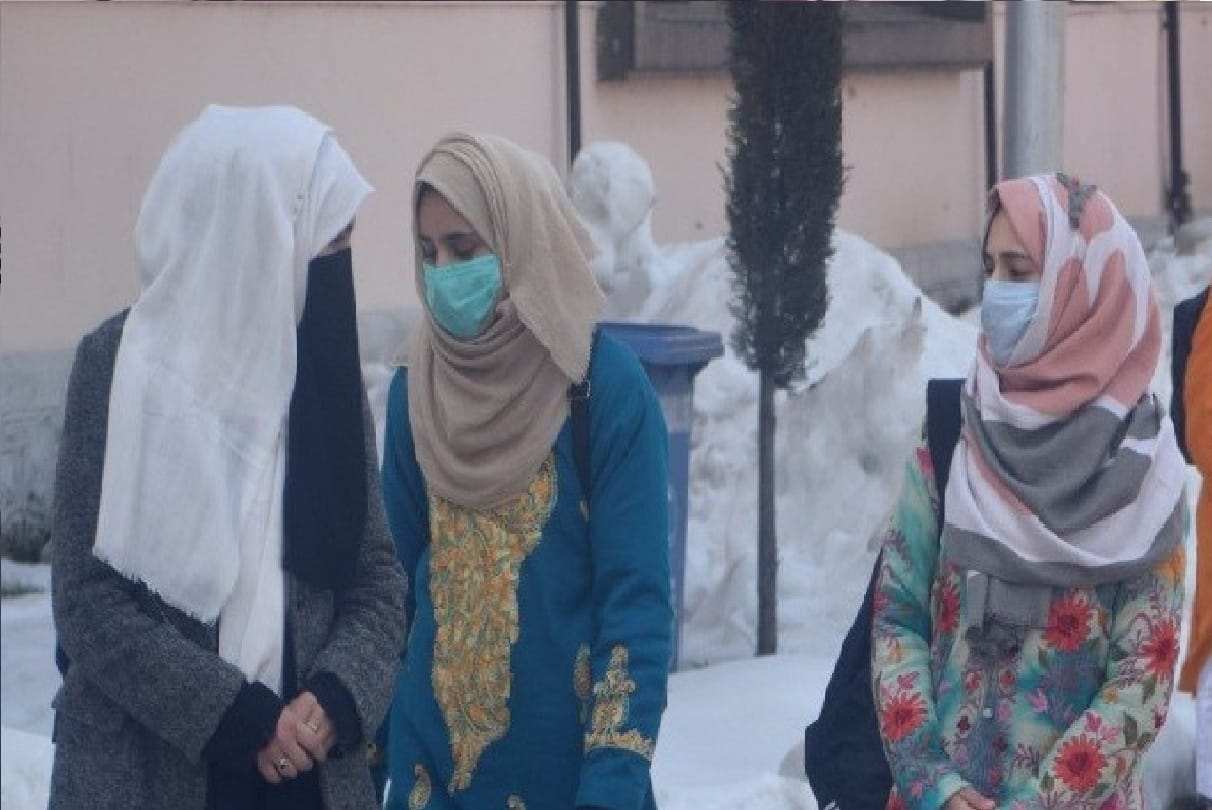 Uttarakhand All educational institutions in state closed till January 31 online studies will continue