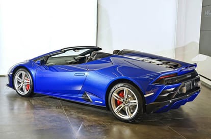 Lamborghini Huracan Evo RWD Spyder launched in india know price top speed engine specifications and features