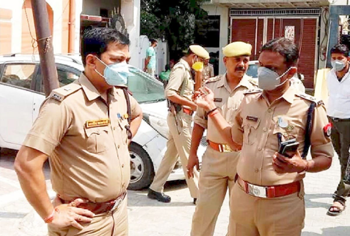 shahjahanpur suicide case Akhilesh gupta wrote pain in suicide note he was in panic about the children