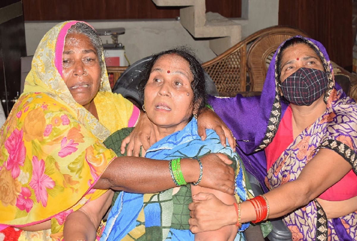 shahjahanpur suicide case Akhilesh gupta wrote pain in suicide note he was in panic about the children