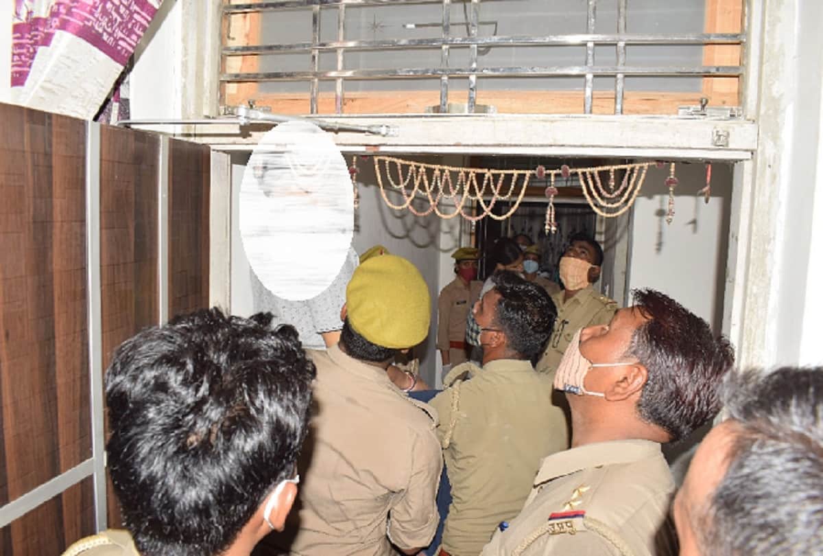 Shahjahanpur family suicide case akhilesh and wife cremate by father children cremated by maternal grandfather akhilesh house will be save by his father