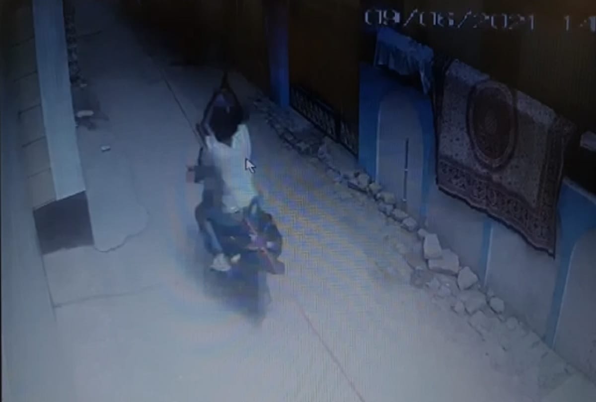 Police failed to control incidents of gold chain snatching in varanasi   three incidents in 24 hours