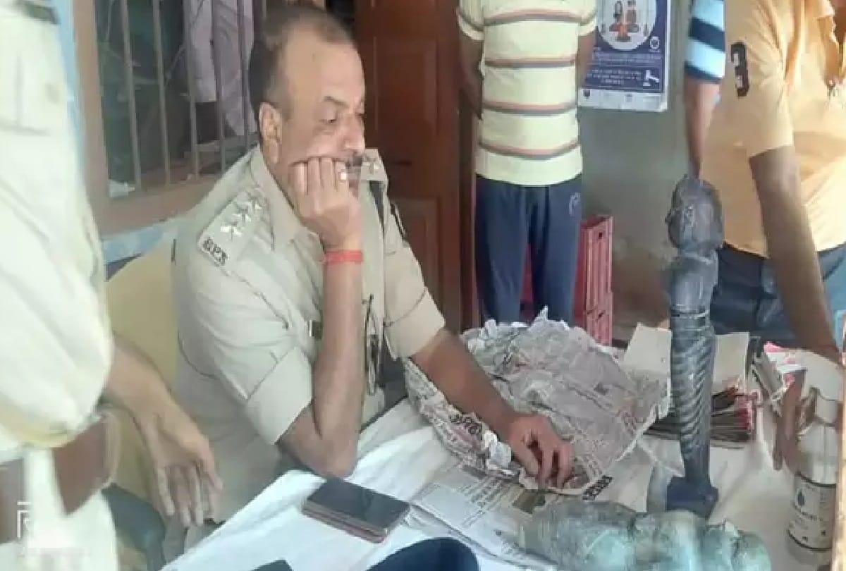 Bihar News After 2 Years Of Stealing In The Temple Due To Fear Of God The Thieves Returned The Idols Of Ashtadhatu