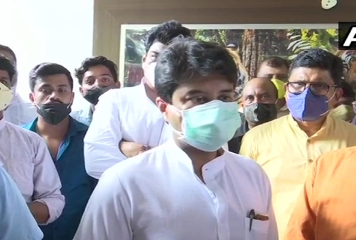Politics : Jyotiraditya Scindia said on the question of becoming a minister at the Center I am increasing the legacy of the ancestors