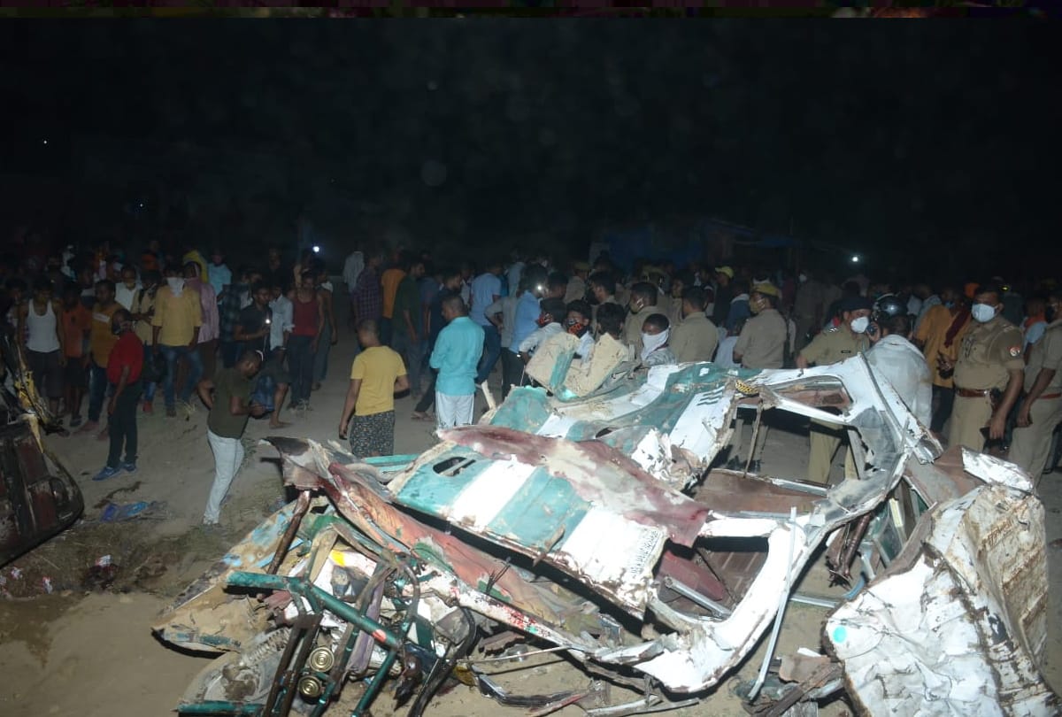 kanpur sachendi highway bus accident one family three sibling brothers died
