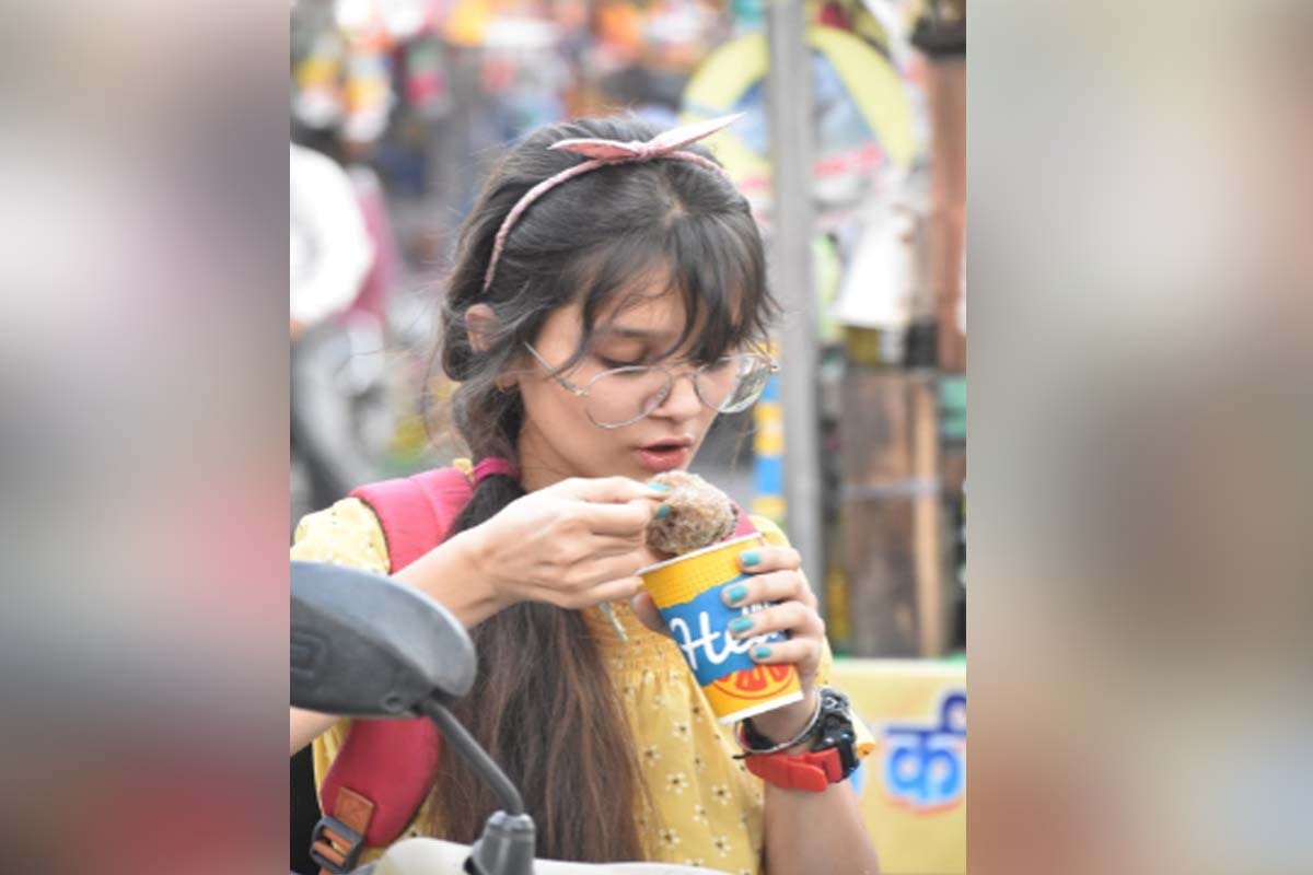 People came to taste the street food as soon as the restrictions  of Corona curfew ended in Meerut