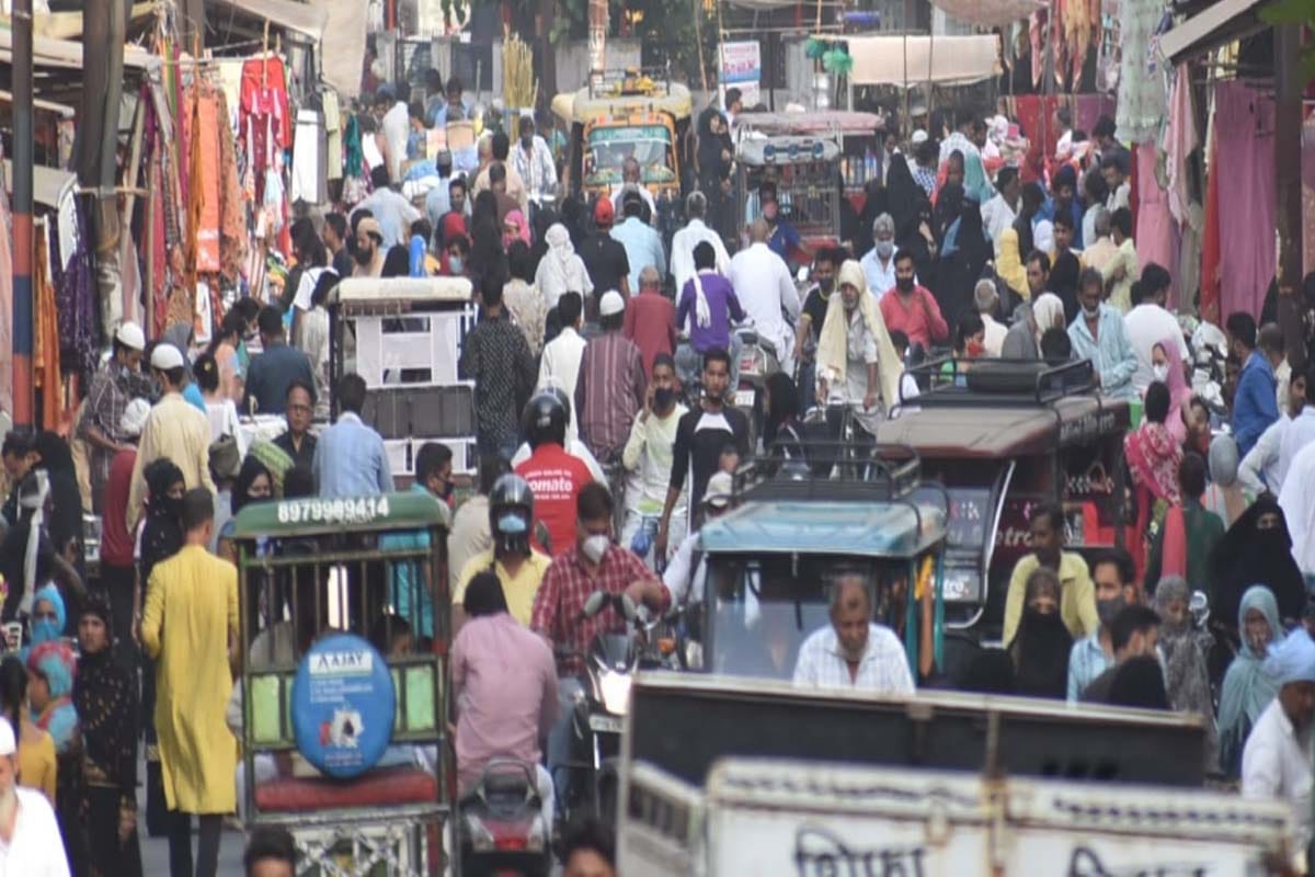 Eid ul adha : Record buyers reached the market, customers got the monsoon offer benefits