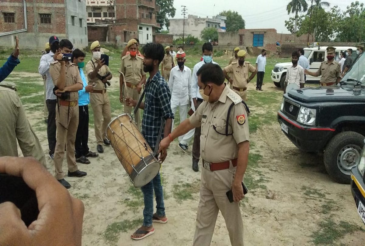bahubali mla Mukhtar Ansari sons valuable land worth 24 crores seized by Mau police police and administration