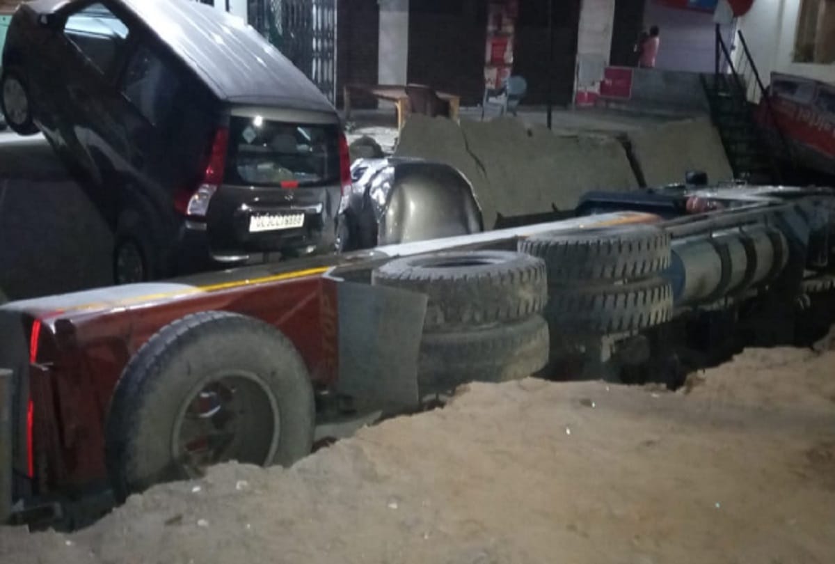 ATF filled tanker and two cars fell in the drain due to mudslide in bareilly