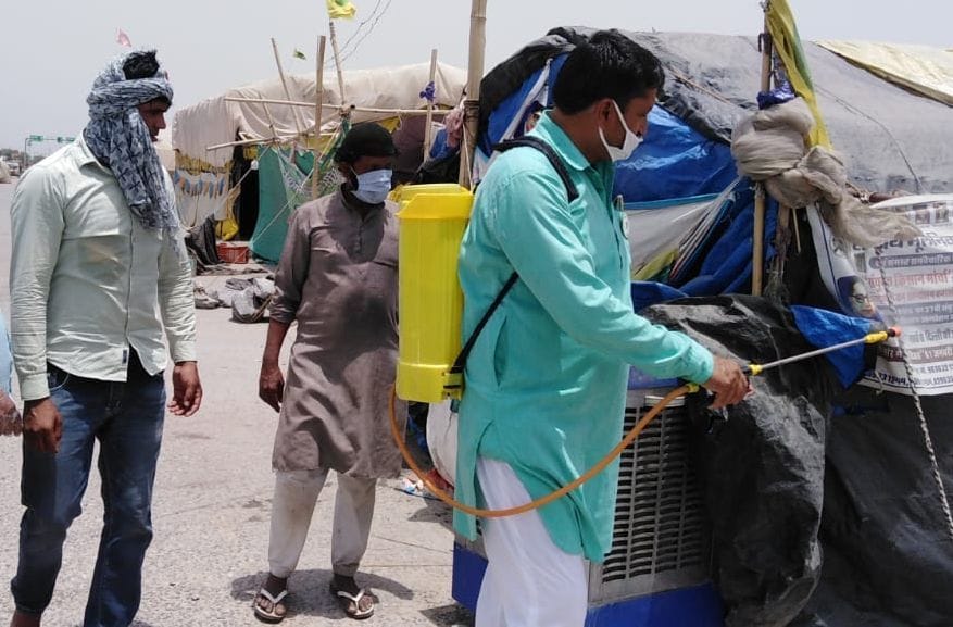 Farmers' agitation continues amid scorching heat