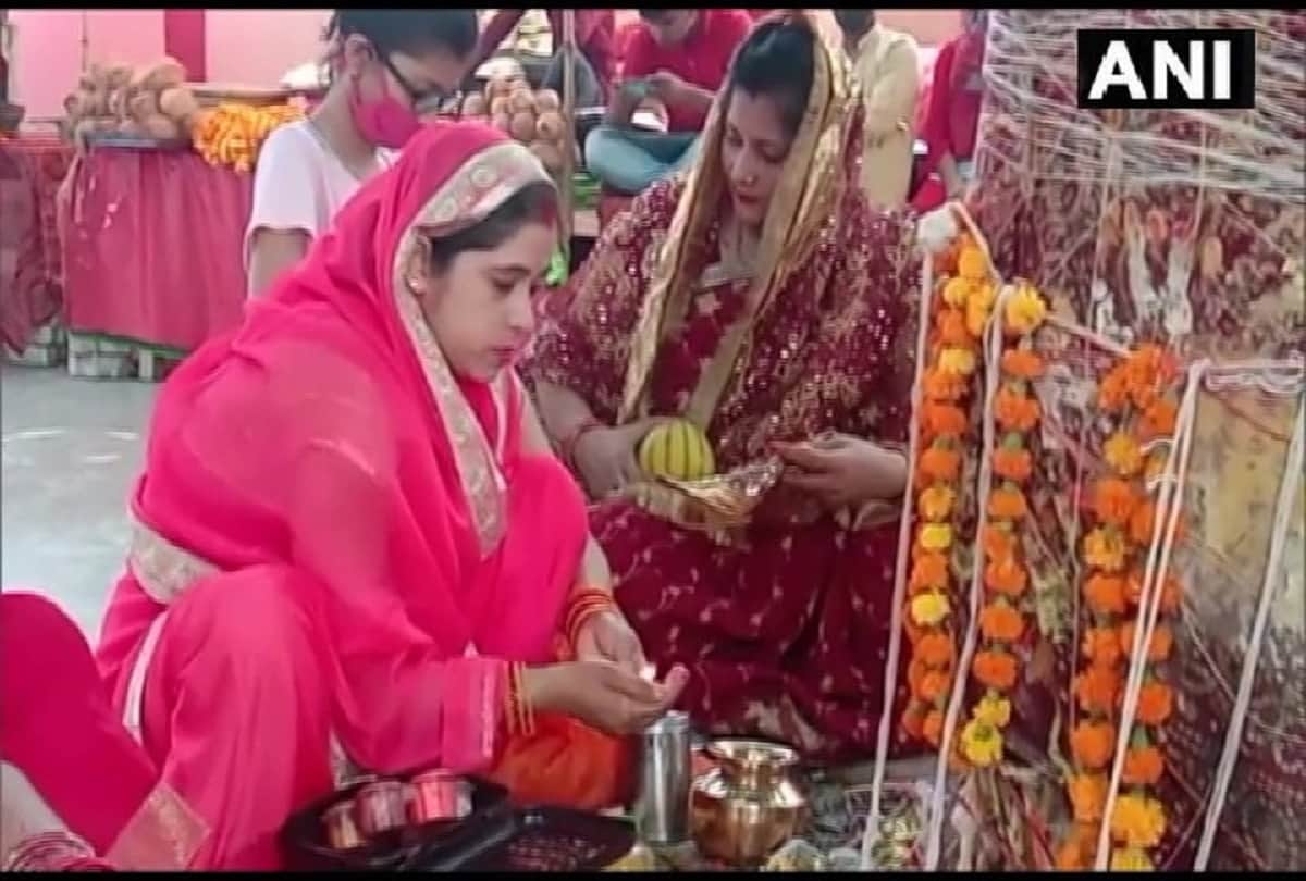 Women celebrates Vat Savitri festival for long life of their husband
