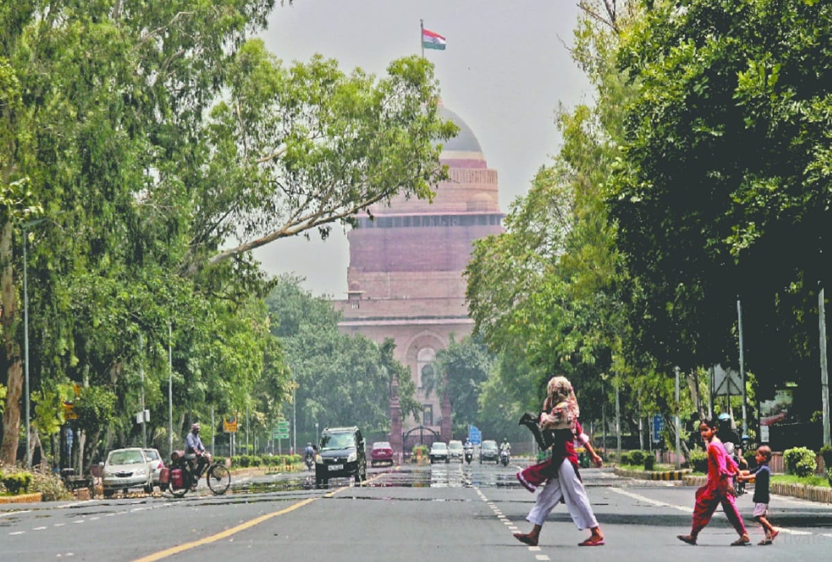 there may be rain in different areas of delhi ncr on saturday