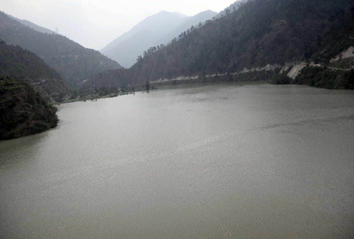 Alert: Water can be released from Pandoh Dam anytime