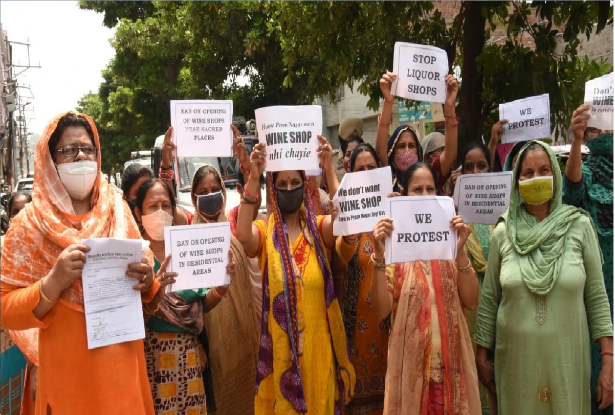 Protests are increasing continuously regarding opening of liquor shops in Jammu and Kashmir