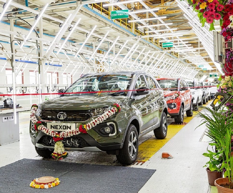 Top 5 Compact Petrol SUV in India Know Price Features Specs