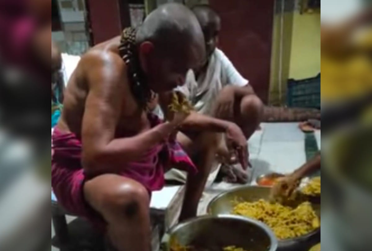 Baba Pran Krishan Das Video Goes Viral Of Feeding Prasad