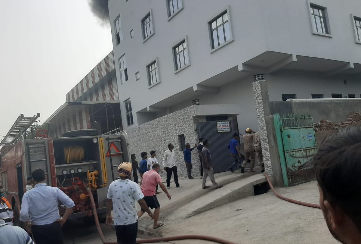 Ghaziabad paint factory fire fire brigade personnel swiftness stop fire in initial stage else many factories had catch fire