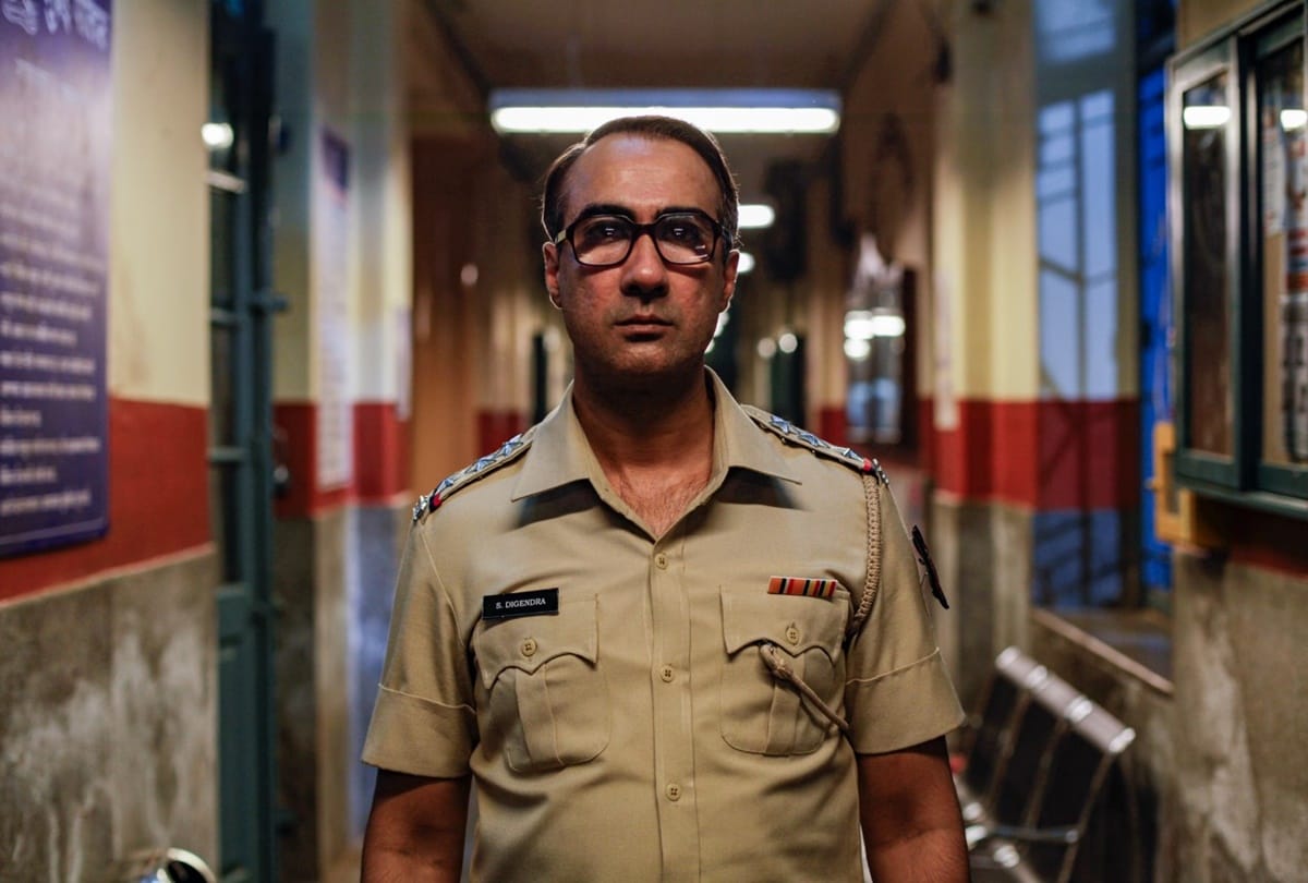 Sunflower Review by Pankaj Shukla Vikas Bahl ZEE5 Reliance Entertainment Sunil Grover