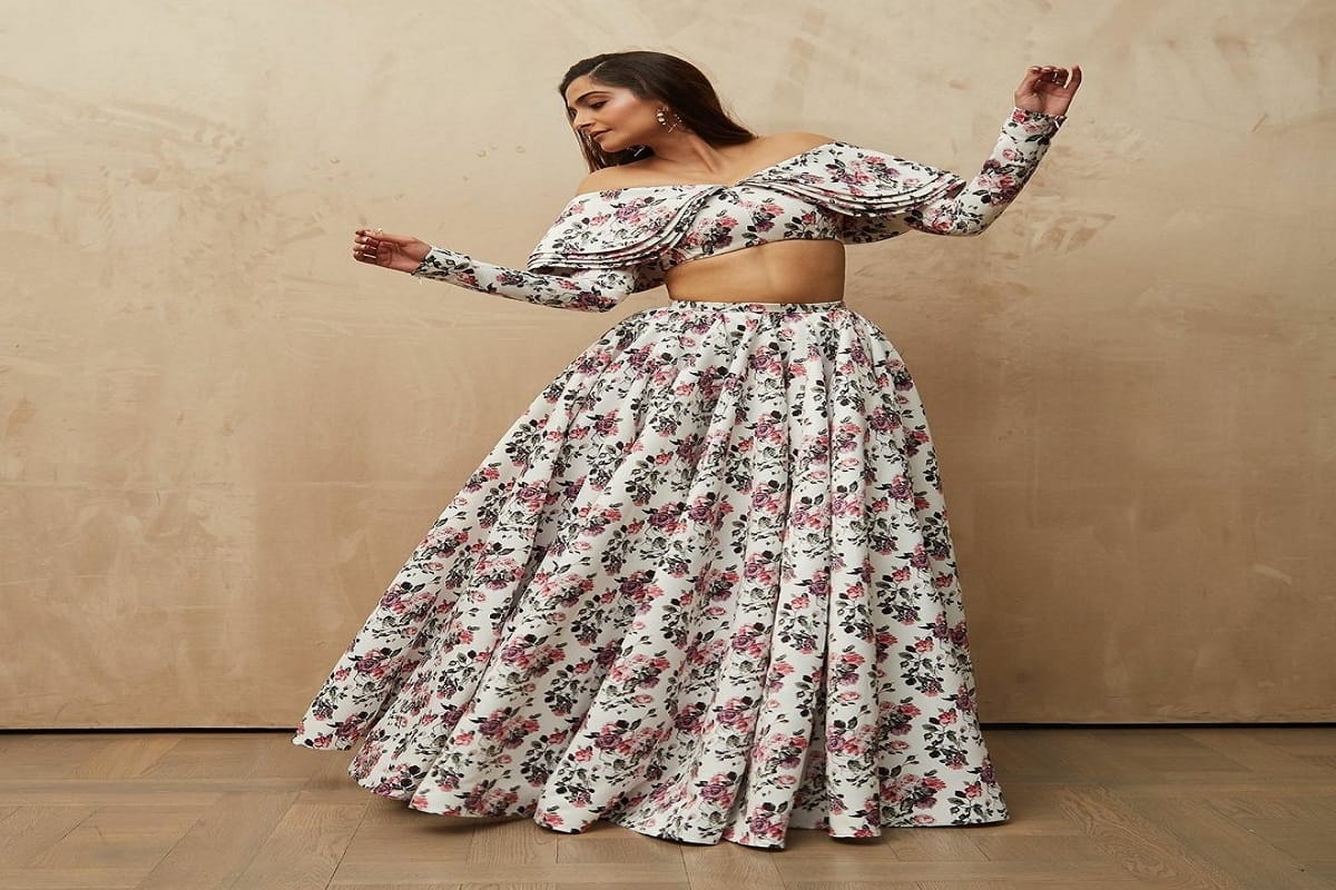sonam kapoor new floral dress look in hindi