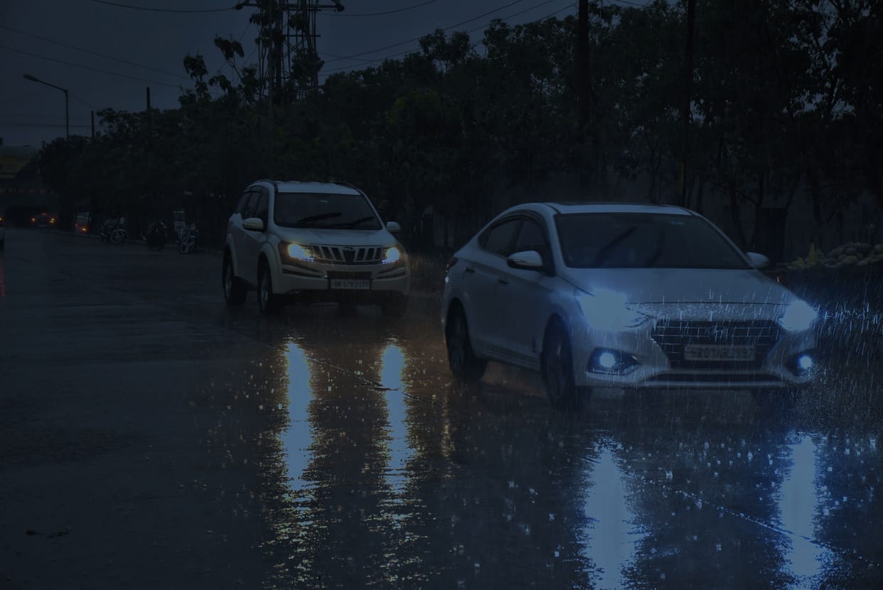 The mercury dropped by 7 degrees due to the winds that lasted throughout the day, after the humidity, it rained at night