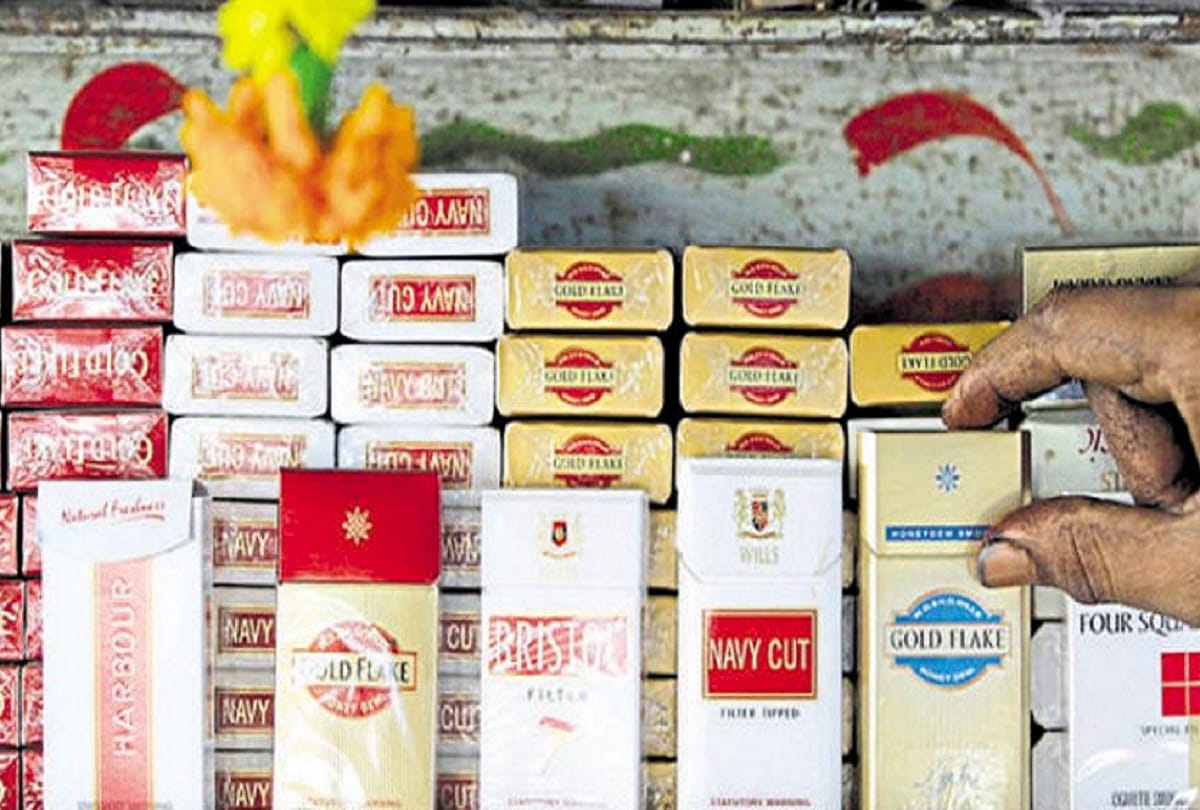 Indore: In anticipation of tax evasion, GRP confiscated cigarettes worth lakhs, at the time of booking, the price was shown 35 thousand, the investigation found 57 lakh...