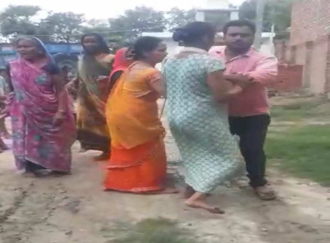 brutal attack on mother and daughter in azamgarh for land dispute victims approach  headquarters after not hearing in local police station