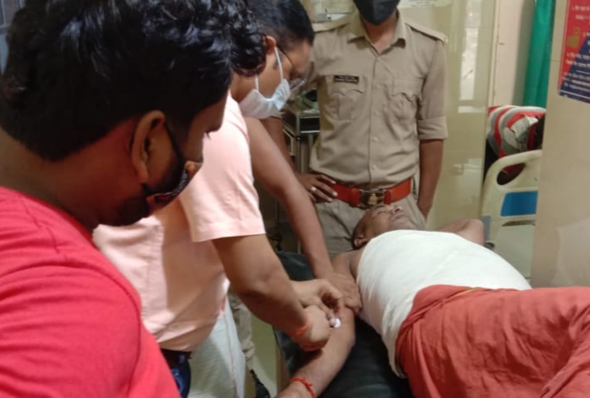 Theft in a temple of ramanuj sampraday in Ayodhya.