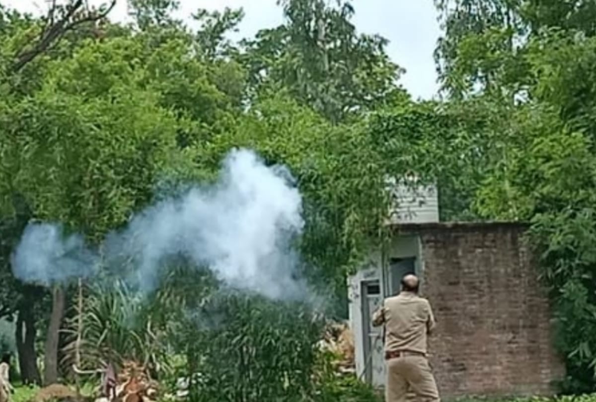 clash in sultanpur during voting in bypoll.