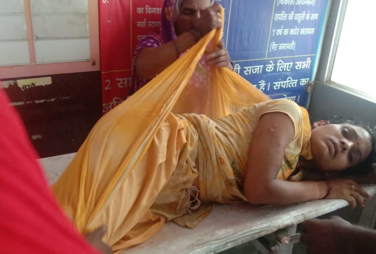 an ojha burnt a girl in sultanpur on the name of treatment.