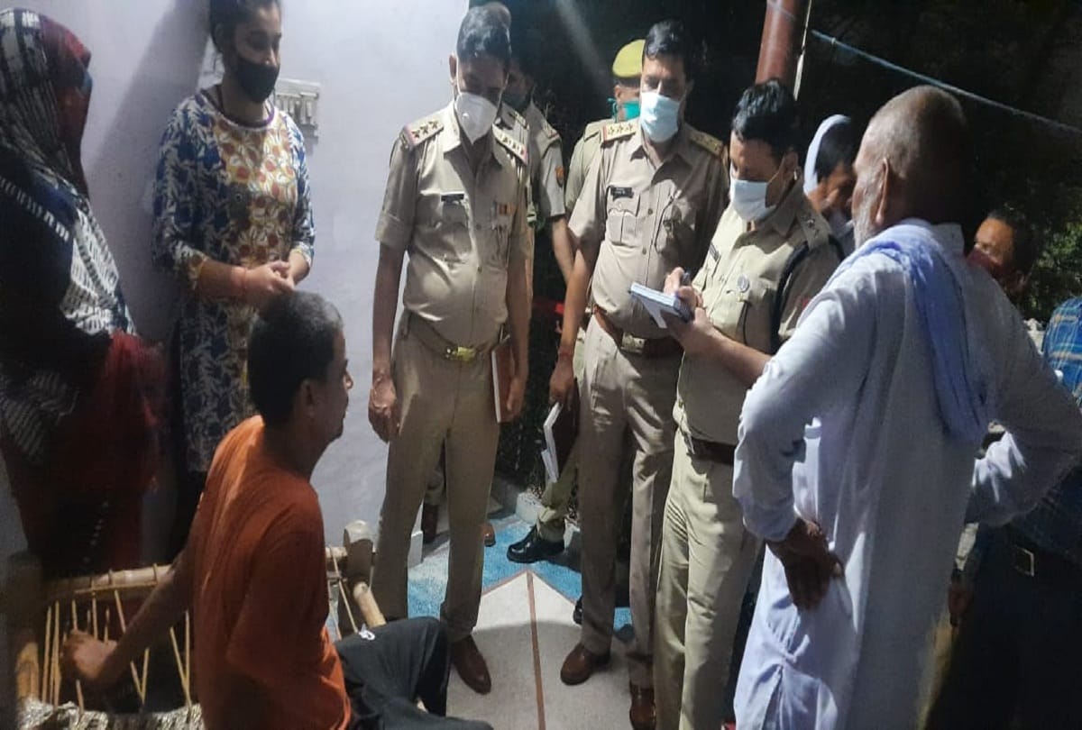 ghaziabad murder Elderly couple murdered after robbery in loni see photos