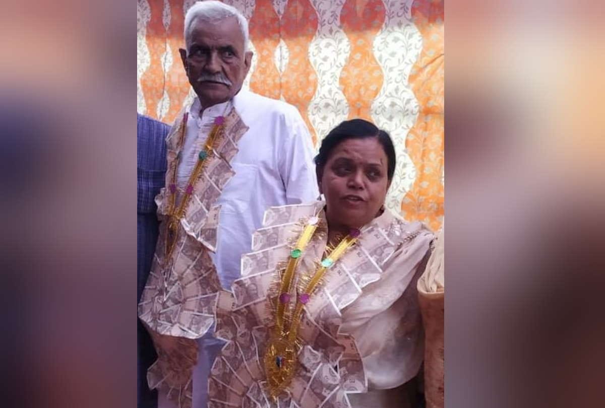 ghaziabad murder Elderly couple murdered after robbery in loni see photos