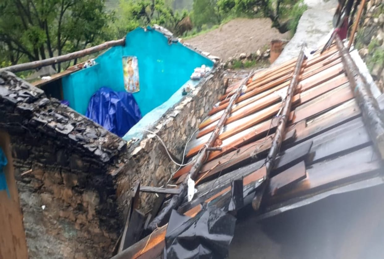Uttarakhand Weather Forecast Today Update: rain and thunder storm in dehradun, badrinath highway closed