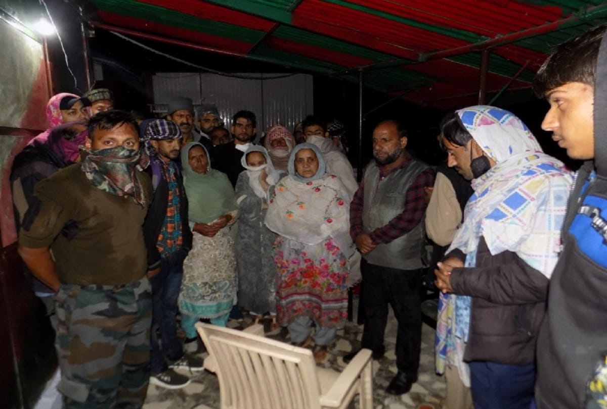 Indian Army rescued 41 civilians stranded due to heavy rainfall in Poonch