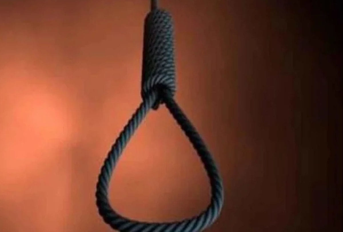 girl student committed suicide in kannauj
