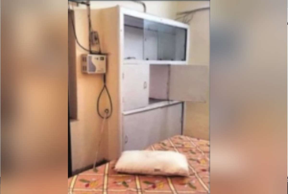 Plywood businessman house stolen in ghaziabad Thieves who slept by running AC
