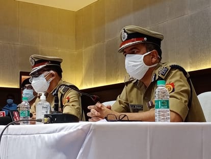 pnb bank manager murder  case varanasi police busted six accused arrested know full dtails