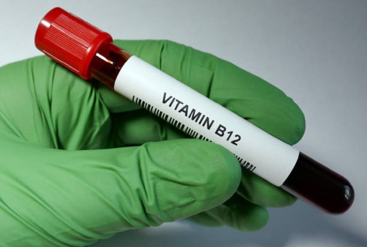 vitamin b12 deficiency may cause insomnia and stress