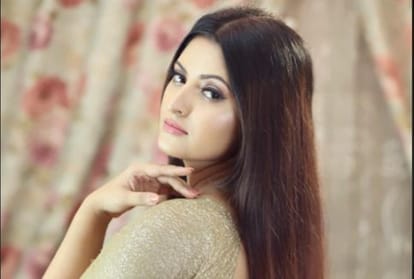 Bangladeshi actress Pori Moni alleges Rape Murder attempts by Businessman seek Justice from PM
