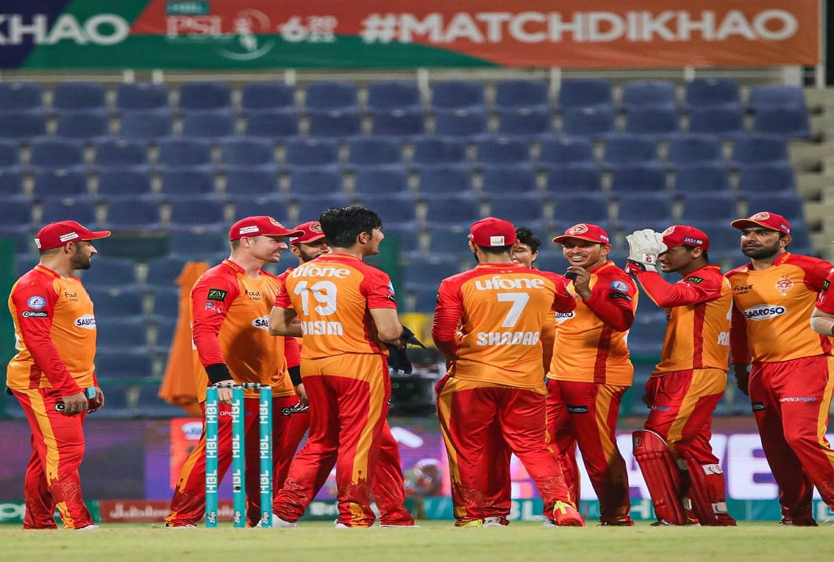 Islamabad United beats Lahore Qalandars by 28 runs Asif Ali hits match winning 71 runs in psl 2021 match at Abu Dhabi