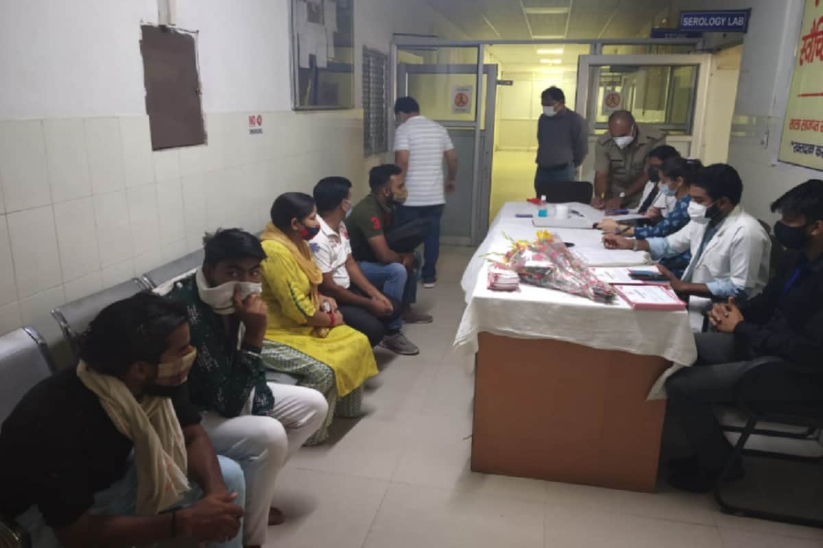 World Blood Donor Day 2021: People are donating blood at Amar Ujala camps