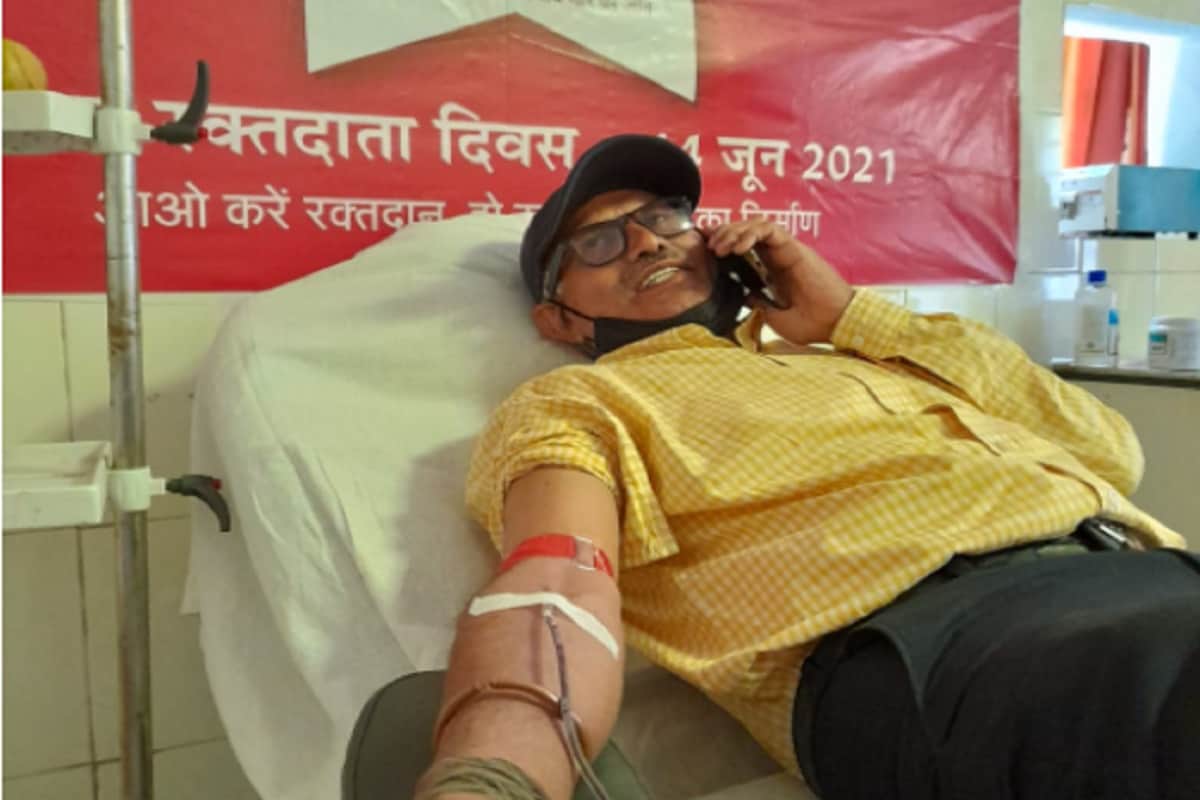 World Blood Donor Day 2021: People are donating blood at Amar Ujala camps