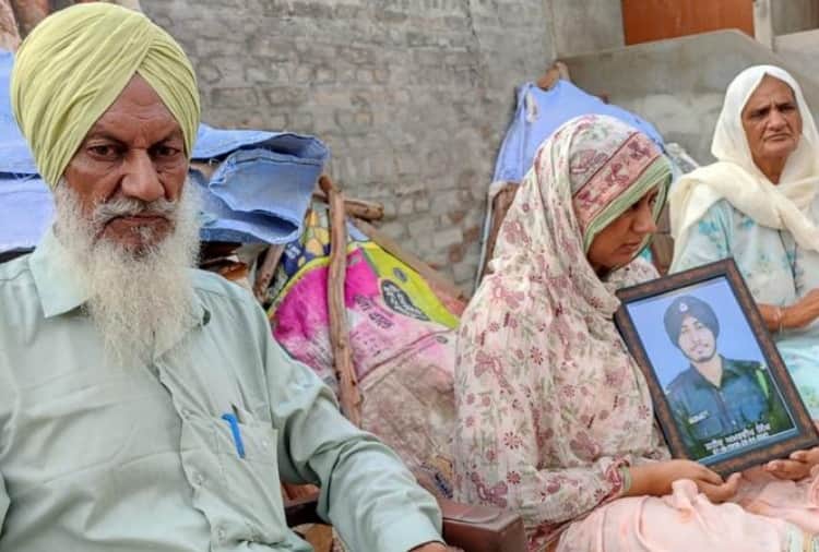Cancer victim mother of martyr soldier wandering for treatment in Punjab