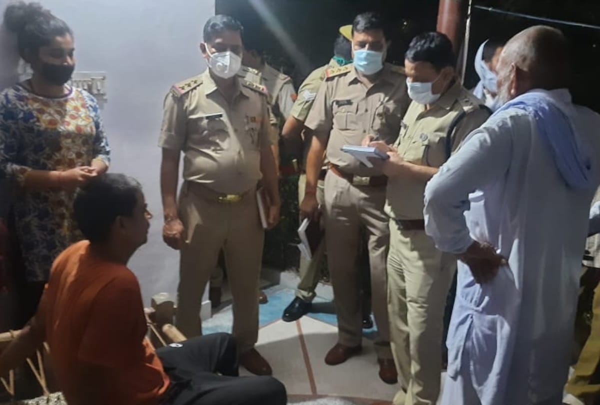 Ghaziabad loni son murdered father mother for maximum property wake up them from sleep ask you give me more or i will kill you
