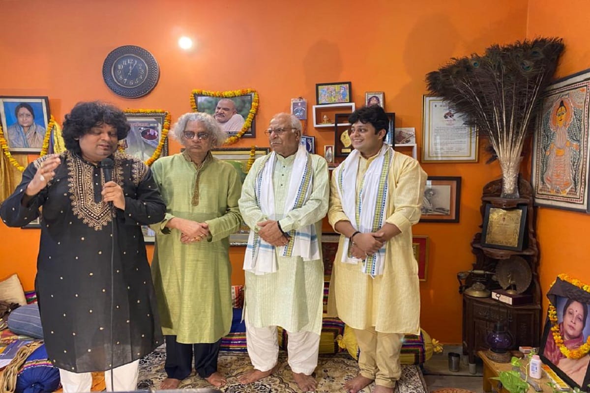 Online event of Thumri Dadra in Varanasi, music lovers from abroad were introduced to the genre