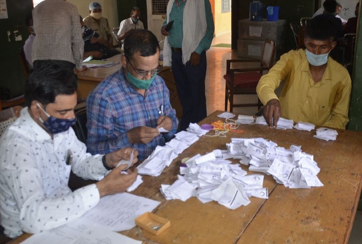 UP Elections 2022 first time 50 percent booths will be broadcast live