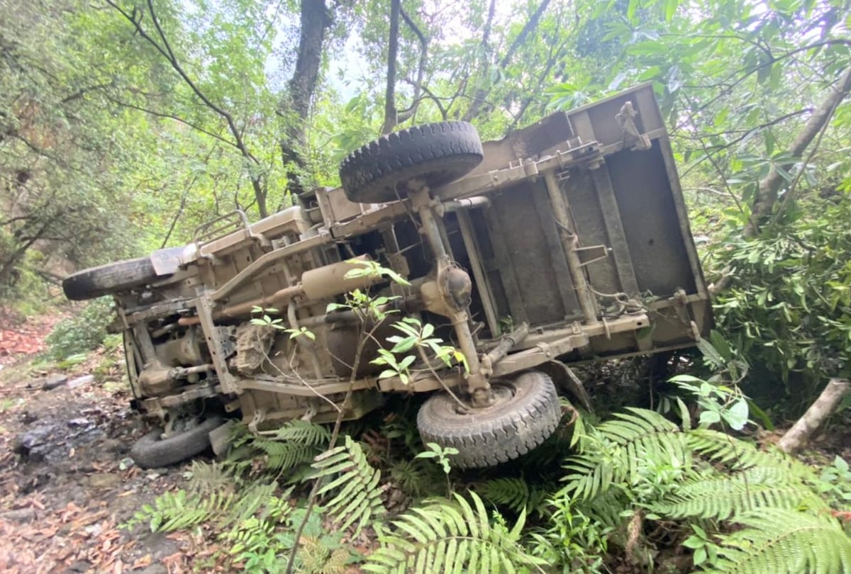 car accident in sirmour and eight injured